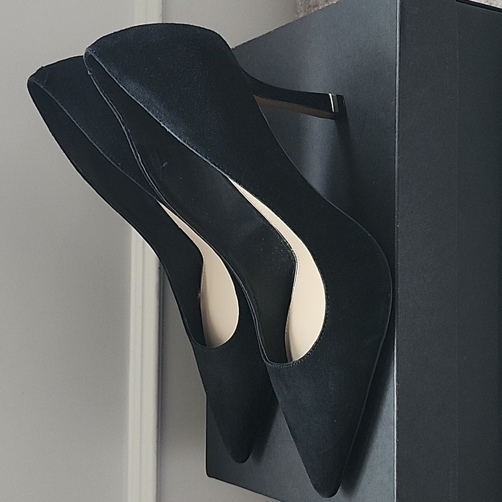Kenneth Cole Romi Pump - Picture 4 of 9